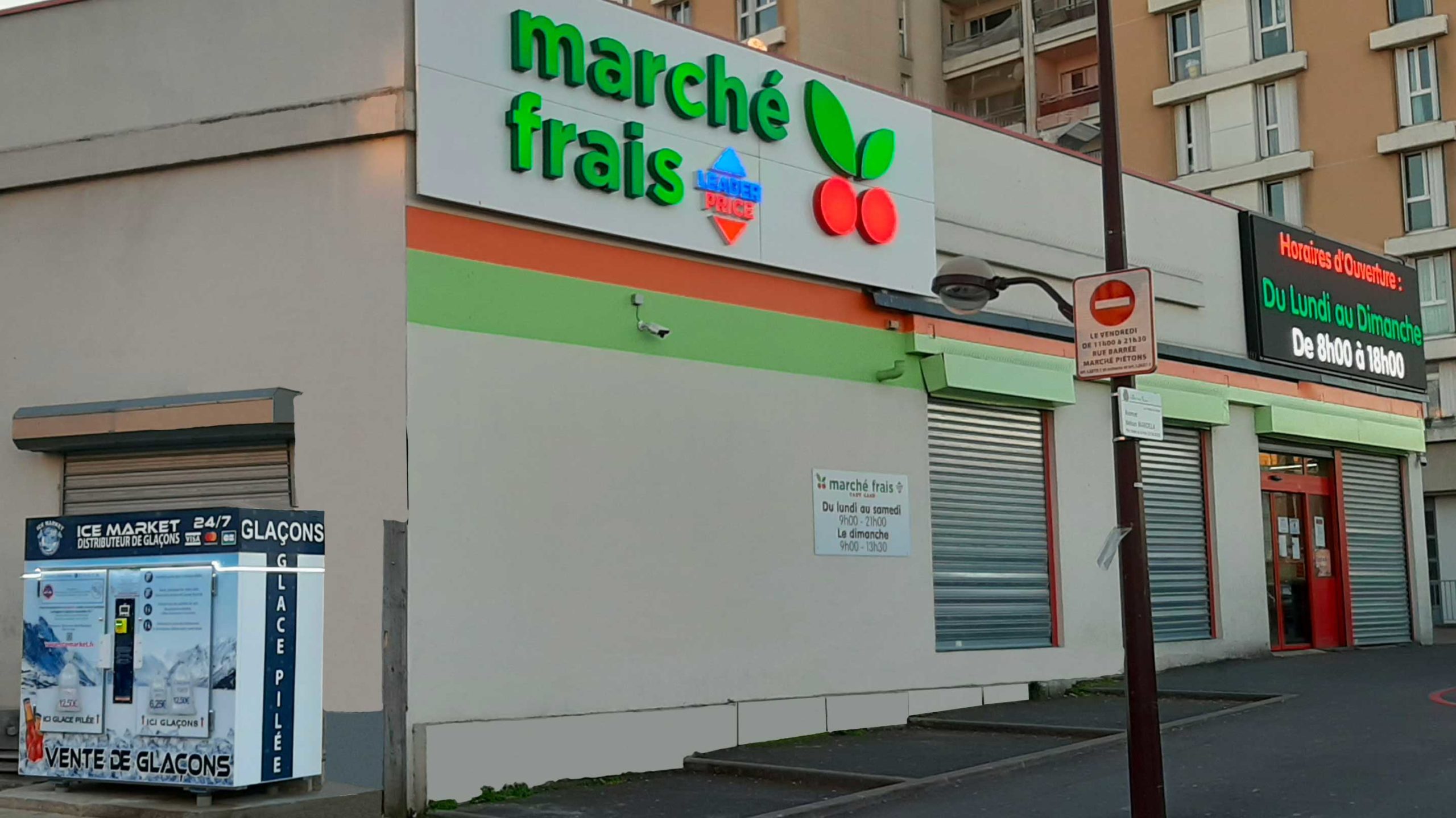 Distribteur-automatique-de-glacons-et-glace-pilee-marche-frais-Leader-Price-Villiers-sur-Marne
