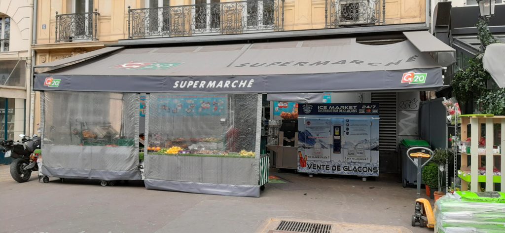 Distribteur-automatique-de-glaçons-et-glace-pilée-supermarche-g20-Paris10e