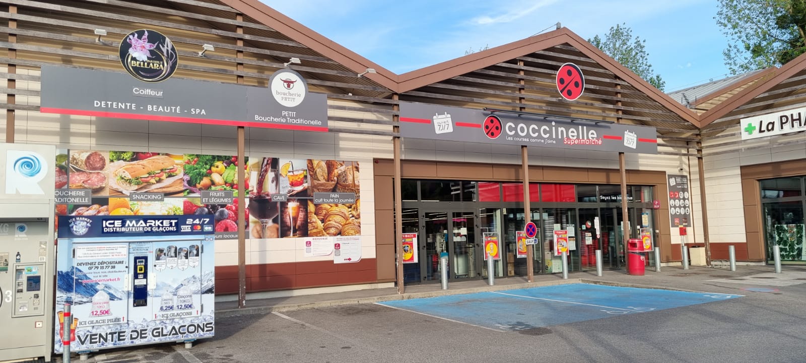 Distributeur automatique de glaçon à COCCINELLE Longueuil Sainte Marie 60126
